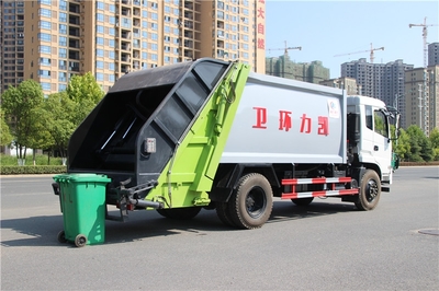 新春獻(xiàn)禮，環(huán)保先行 東風(fēng)多利卡國(guó)五壓縮垃圾車(chē)及系列專(zhuān)用車(chē)限時(shí)促銷(xiāo)